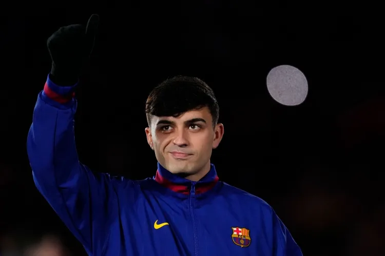 Pedri thích mẫu áo El Clasico mới, hy vọng một ngày Barca hợp tác với Quevedo