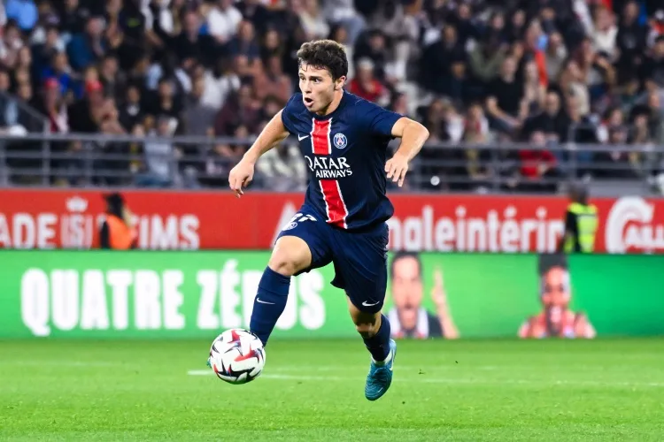 Neves: Chúng tôi xứng đáng được thăng hạng nhưng Bayern cũng là một đội bóng đáng kinh ngạc