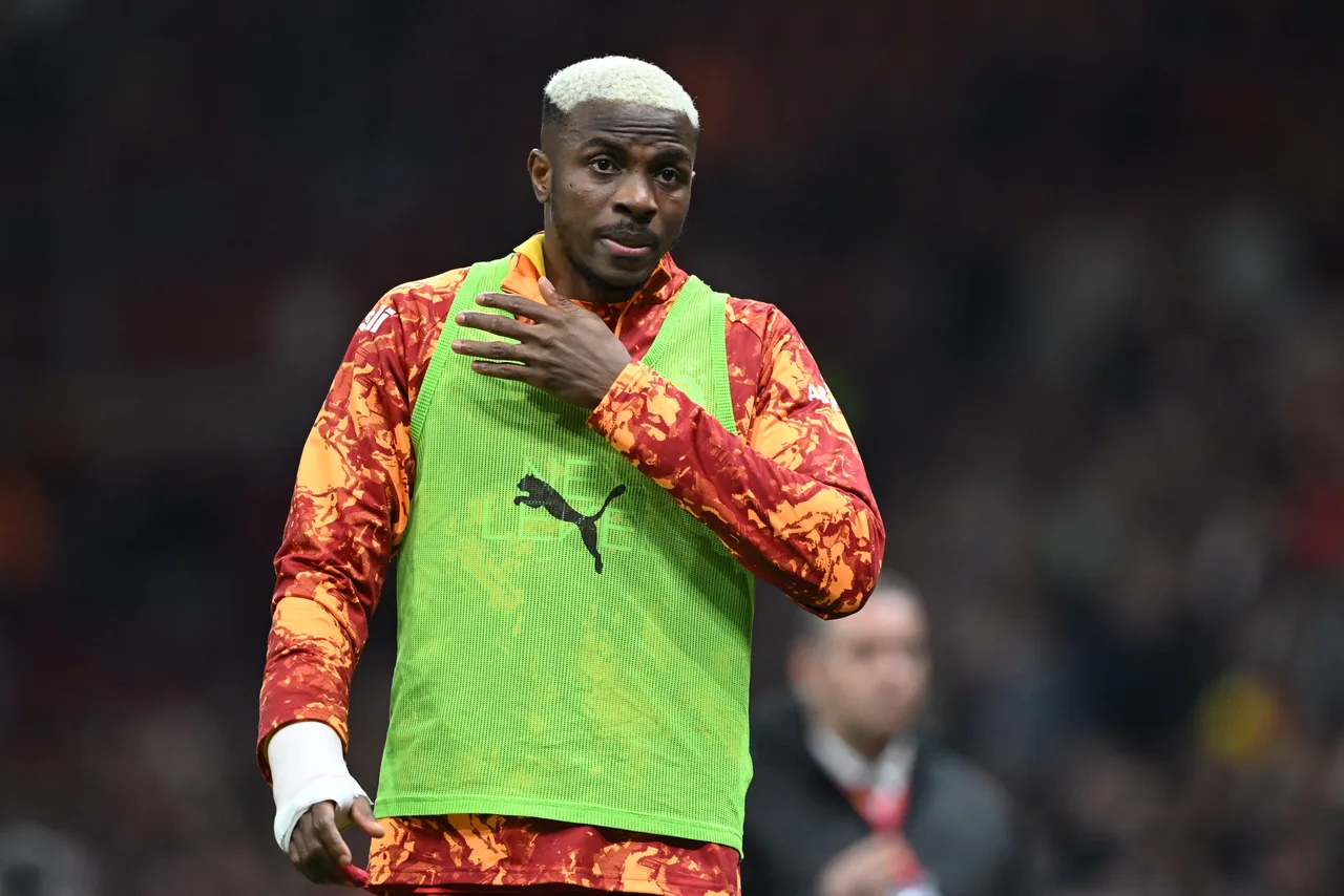 Malouda: Osimhen thuộc Premier League, Chelsea và Liverpool phù hợp với anh hơn Man United