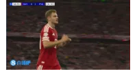 Bayern thay người phút 68: Alphonso và Kim Min-jae vào sân, Stanisic cùng Tah rời sân