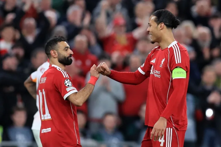 Liverpool bị đặt dấu hỏi về thủ lĩnh khi Salah và Van Dijk gánh quá nhiều