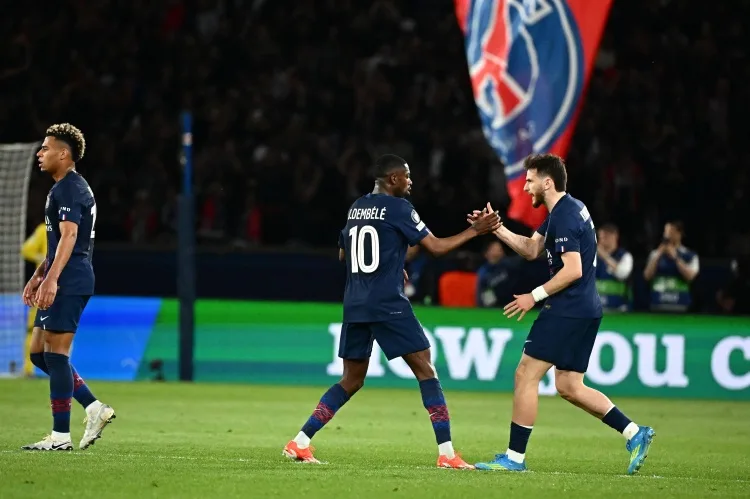 Deeney nói về Paris Trident: Sự kết hợp tiền tuyến của Paris Saint-Germain đang hoạt động hoàn hảo