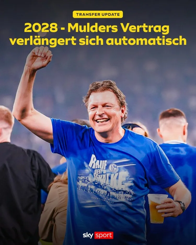 Schalke thăng hạng, giám đốc thể thao Mulder tự động gia hạn tới 2028