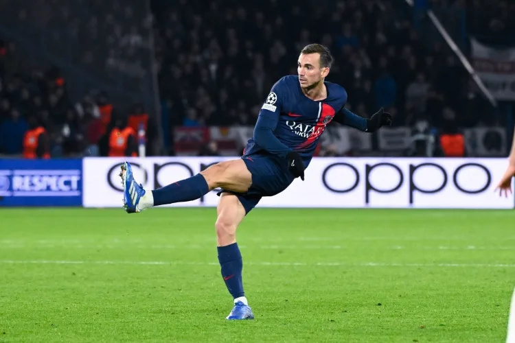 L'Equipe tiết lộ đội hình PSG đấu Bayern: Zaire-Emery đá hậu vệ phải, Fabian Ruiz và Doue xuất phát