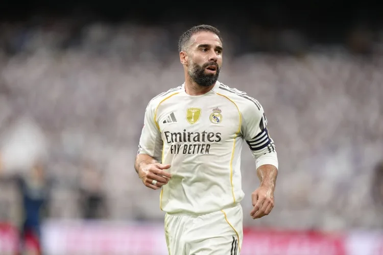 Carvajal biết Real sẽ không gia hạn, sẵn sàng rời Bernabeu theo dạng tự do