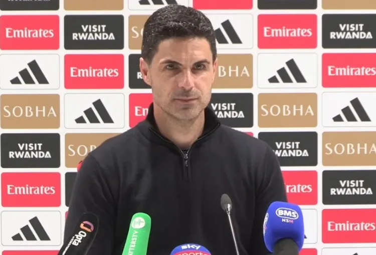 Arteta: Tôi không ngờ quá trình hồi phục của Timber lại mất nhiều thời gian đến vậy. Jocles đặc biệt tập cầm bóng bằng lưng