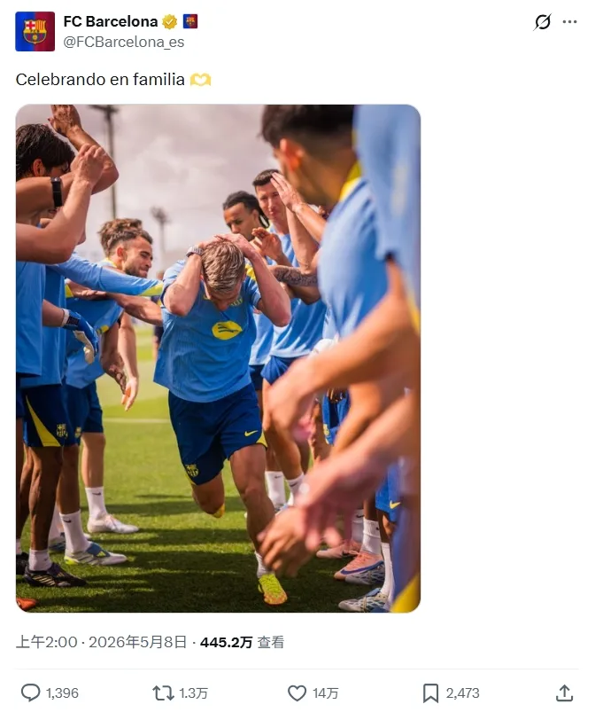 Hai thế giới! AS: Real Madrid đang trải qua giông bão nhưng mạng xã hội Barcelona đang chia sẻ niềm vui