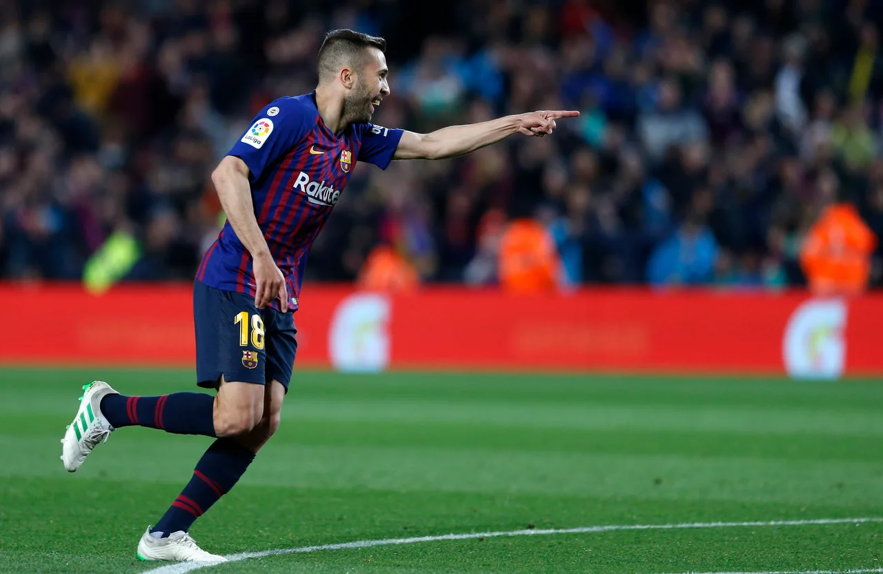 Alba: Barcelona mùa này thuộc về La Masia. Lafite đã có những tiến bộ vượt bậc dưới thời Flick