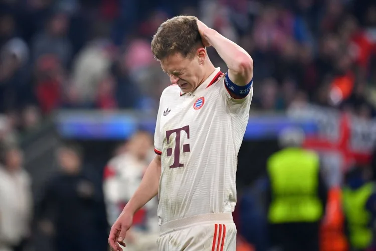 Weidenfeller: Kho chot Kimmich da tien ve hay hau ve phai, Bayern cung chua that su hai long voi Eberl