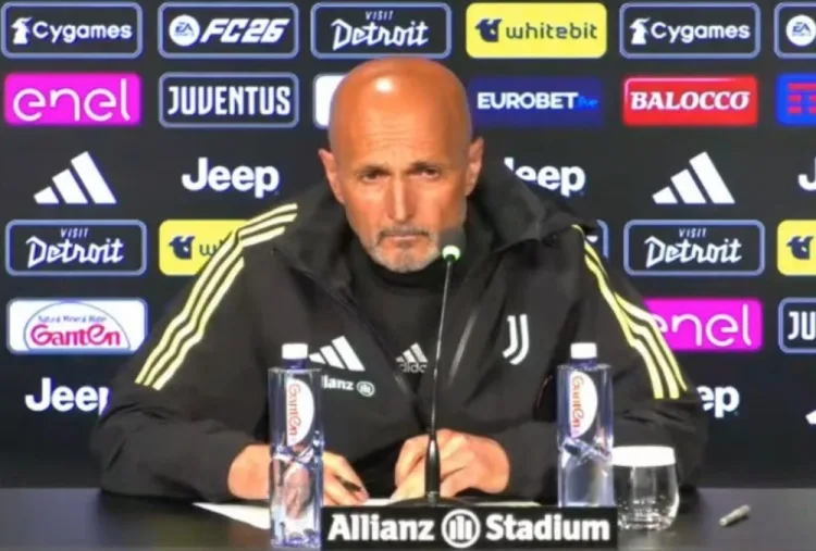 Spalletti: Chúng tôi đã hỏi về xe buýt hai tầng để phục vụ những cầu thủ được giới truyền thông gợi ý ký hợp đồng với chúng tôi
