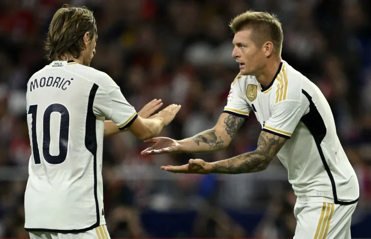 TA: Sự ra đi của Kroos, Modric và những người khác đã gây ra sự hỗn loạn trong phòng thay đồ Real Madrid và sự thiếu lãnh đạo
