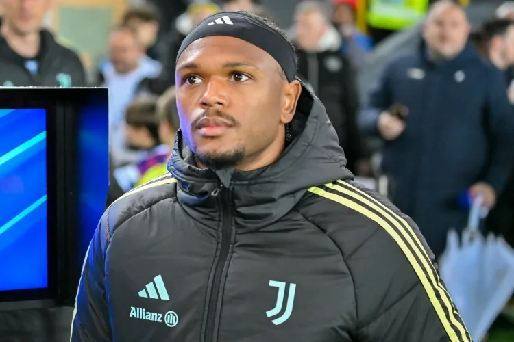 Truyền thông Italy: Tân HLV Bournemouth, Rose ngưỡng mộ Oponda, có thể đàm phán mượn Juventus + chọn mua đứt