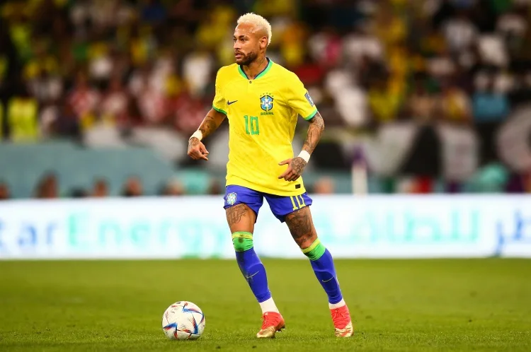 Ronaldinho: Neymar xuất sắc nhất Brazil Nếu anh ấy ở trạng thái bình thường, không có lý do gì anh ấy không được đưa vào đội hình World Cup