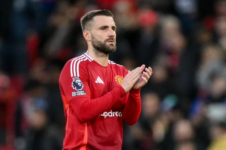 Luke Shaw: Tôi từng hét tên Beckham khi sút bóng, còn Ronaldo là người ảnh hưởng lớn nhất