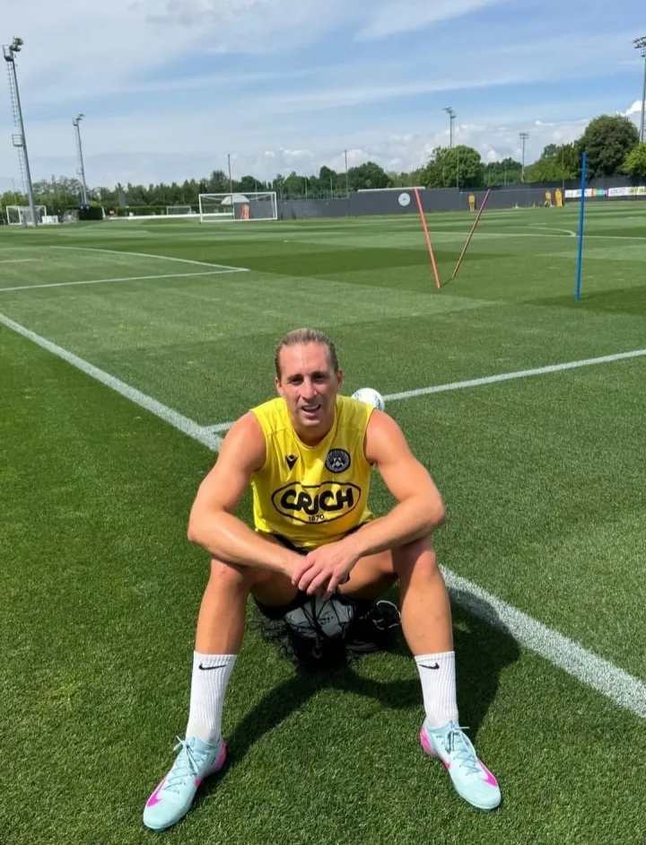 Deulofeu 32 tuổi đã trở lại tập luyện nhưng anh vẫn chưa từ bỏ ước mơ trở lại.