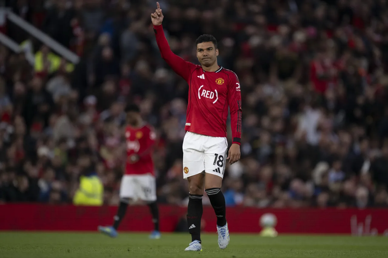 Bài viết: Bản thân Casemiro đã từ bỏ điều khoản gia hạn hợp đồng và việc anh vắng mặt ở Sunderland cho thấy nỗi lo tiềm ẩn của Man United ở mùa giải tới