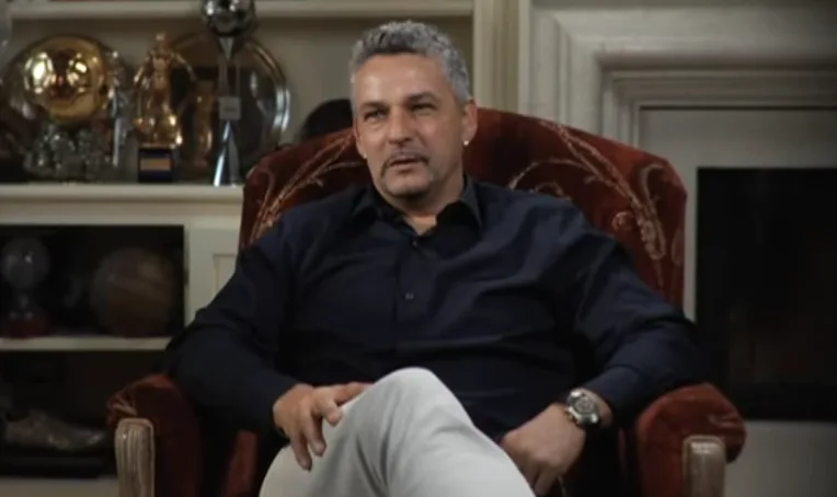 Baggio: Có khoảng cách về tài năng bóng đá Ý. Anh từng chơi đùa cùng Maradona trên máy bay