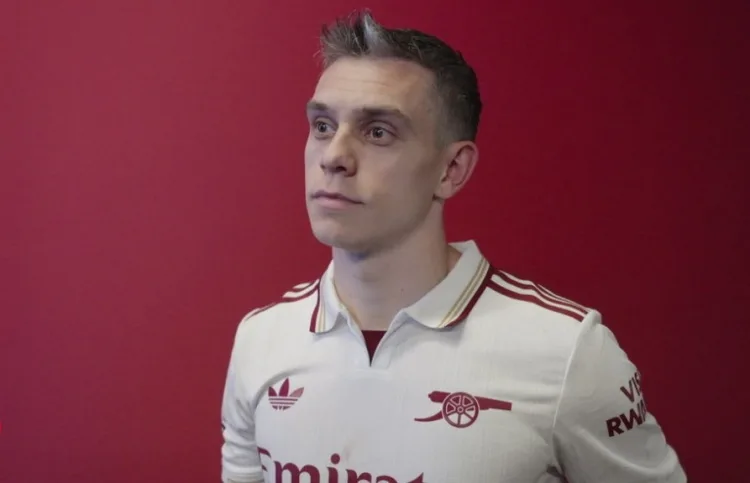 Trossard: Raya luôn tiến lên vào những thời điểm quyết định. Cuộc chạy của Odegaard rất thú vị.