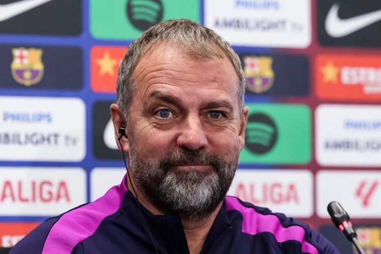 Vượt qua Pep Guardiola, Flick là HLV đầu tiên thắng 6 trong 7 trận derby quốc gia đầu tiên của mình.