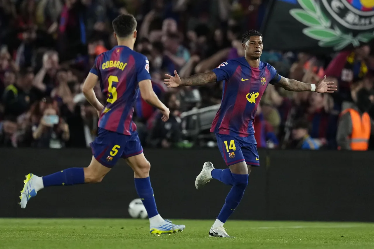 Barcelona đã ghi bàn trong 55 trận liên tiếp ở La Liga, vượt kỷ lục của Real Madrid và vẫn còn cách kỷ lục của giải đấu 9 trận