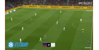Chúa ơi hãy vồ lấy! Kubasi băng lên và cú sút duy nhất của Vinicius đã bị Juan Garcia cản phá.