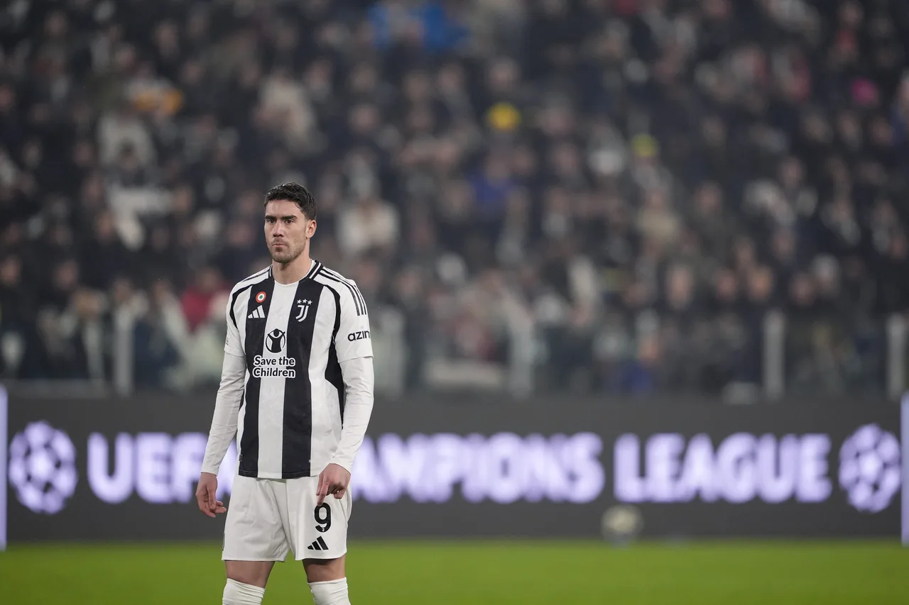 Schira: Juventus sẽ đàm phán lại với DV9 để giữ cầu thủ ở lại đội, Bayern vẫn chờ xem