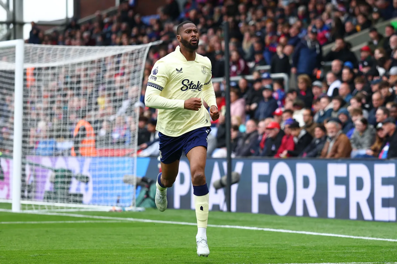 Beto tiếc vì Everton chỉ lấy 1 điểm trước Crystal Palace nhưng vẫn nuôi hy vọng dự cúp châu Âu