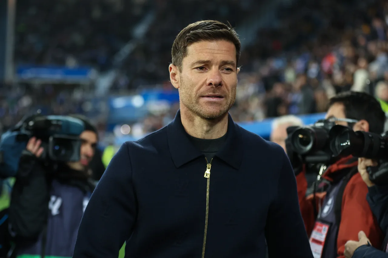 Aspen: Liverpool đang xem xét thay đổi HLV và họ đã tham khảo ý kiến ​​​​của Real Madrid về tình hình huấn luyện của Alonso