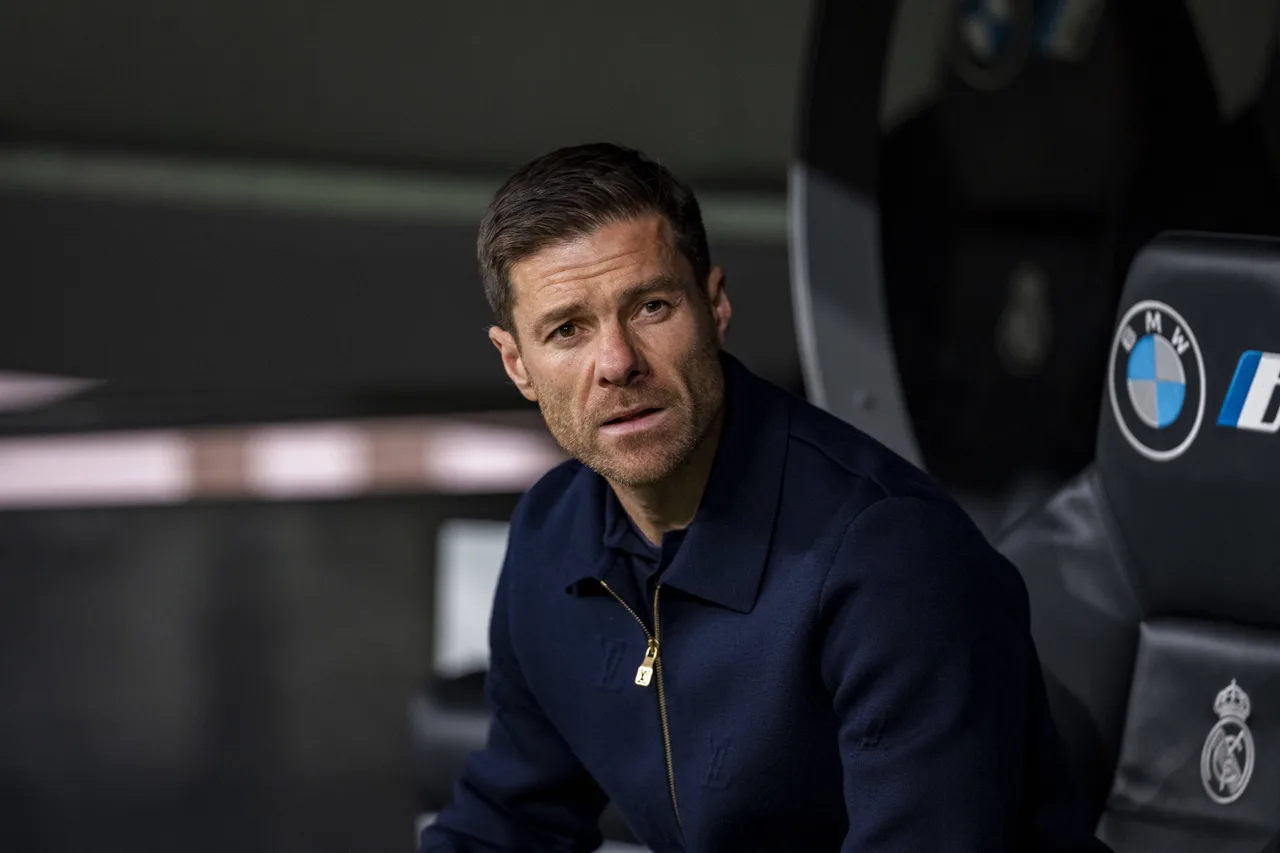 Nếu Chelsea bổ nhiệm HLV như Alonso, ông cần được trao quyền quản lý thực sự