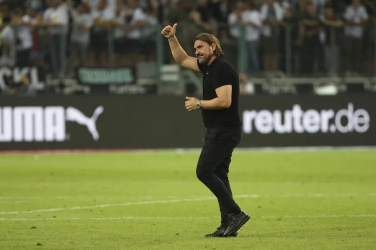 Falke: Lẽ ra Leeds United phải giành được nhiều điểm hơn nhưng việc tránh được việc xuống hạng là điều đáng tự hào
