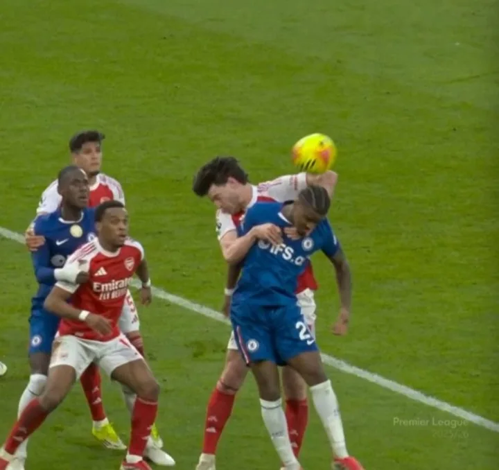 Hội đồng chuyên gia Premier League nhận thấy Arsenal được hưởng lợi từ lỗi trọng tài ba lần trong mùa giải này