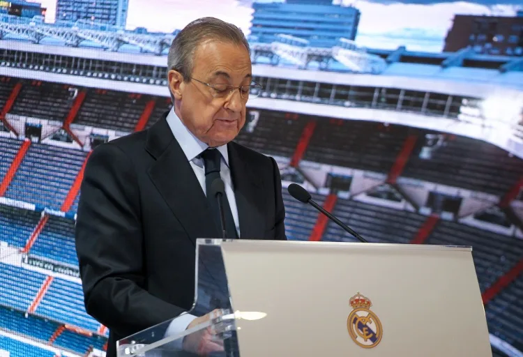 Nhà báo COPE chê họp báo của Florentino: Tệ nhất tôi từng thấy, còn buồn cười hơn cả xem hài