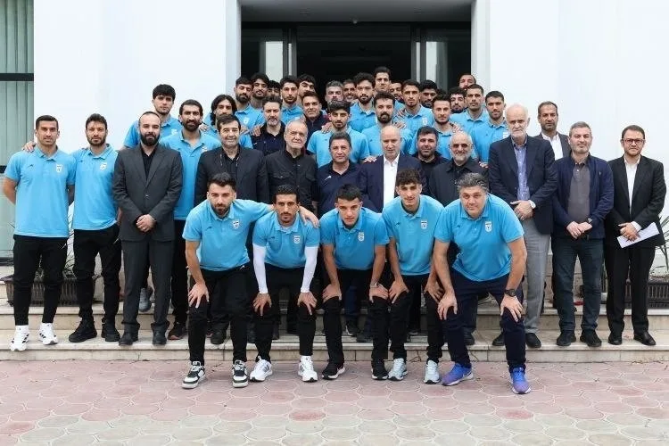 Tổng thống Iran thăm trại huấn luyện đội tuyển quốc gia: Chính phủ sẽ hỗ trợ toàn diện cho đội tuyển và đảm bảo an toàn cho họ