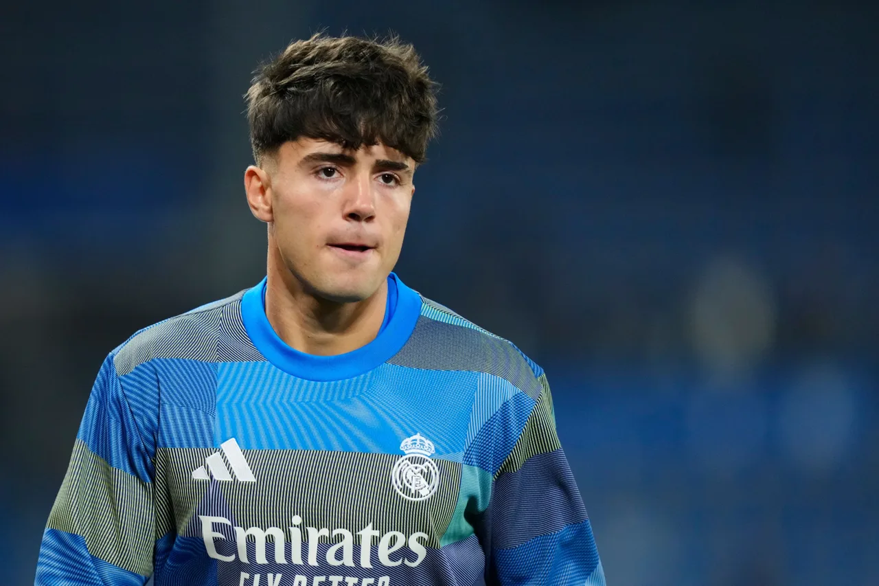 De Sky: Frankfurt đang đẩy nhanh việc giới thiệu hậu vệ Valdepeñas của Real Madrid nhưng rất khó