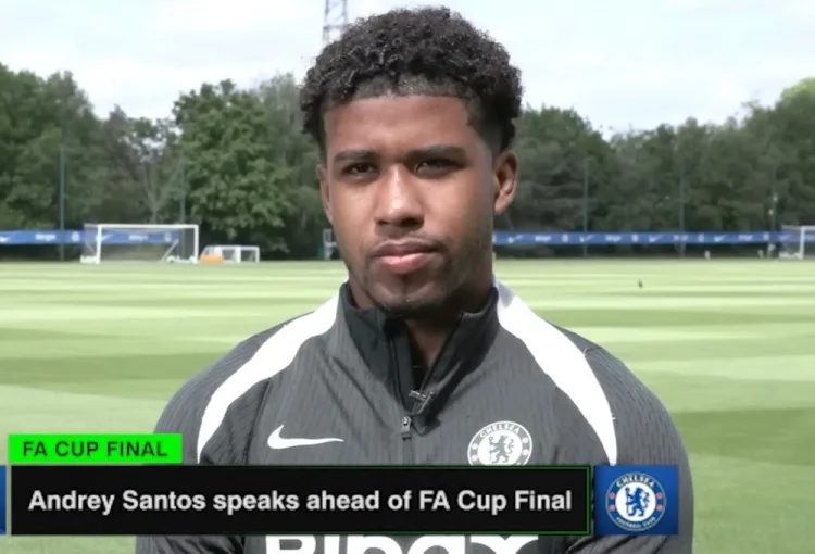 Andre Santos: Rất hài lòng với mùa giải đầu tiên và học được nhiều điều từ Enzo và Caicedo
