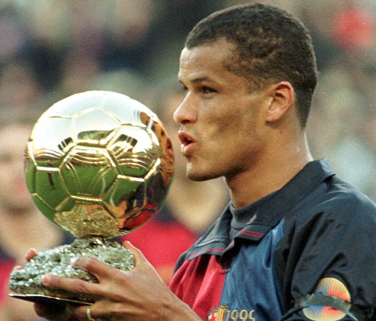 Rivaldo: Fan Barcelona đều mơ vô địch Champions League lần nữa, vô địch La Liga là quan trọng
