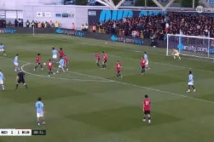 Con trai Heskey, Regan ghi bàn thắng quyết định ở chung kết FA Youth Cup, Manchester City đánh bại Manchester United 2-1 để lên ngôi vô địch