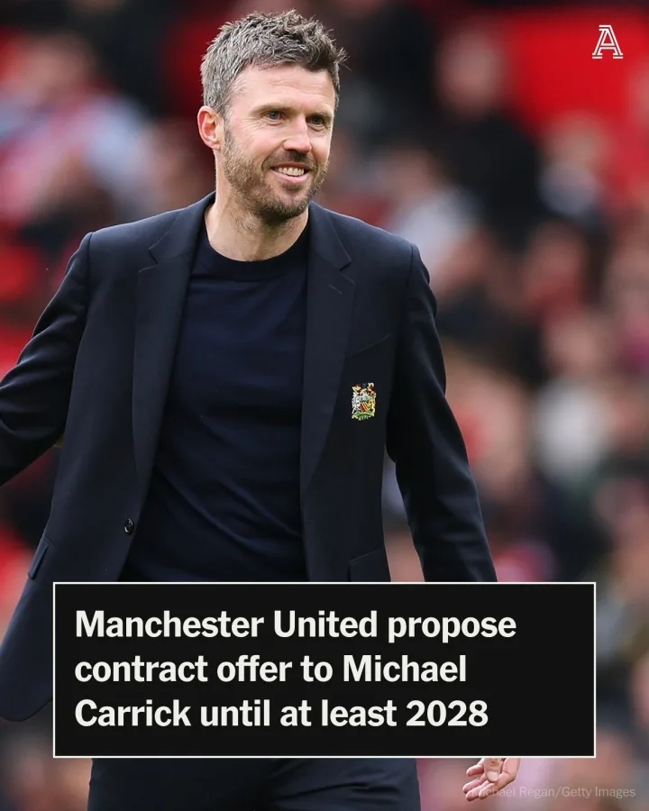 La Jue đã chấp thuận việc chính thức hóa và Man United đề nghị với Carrick một hợp đồng 2+1