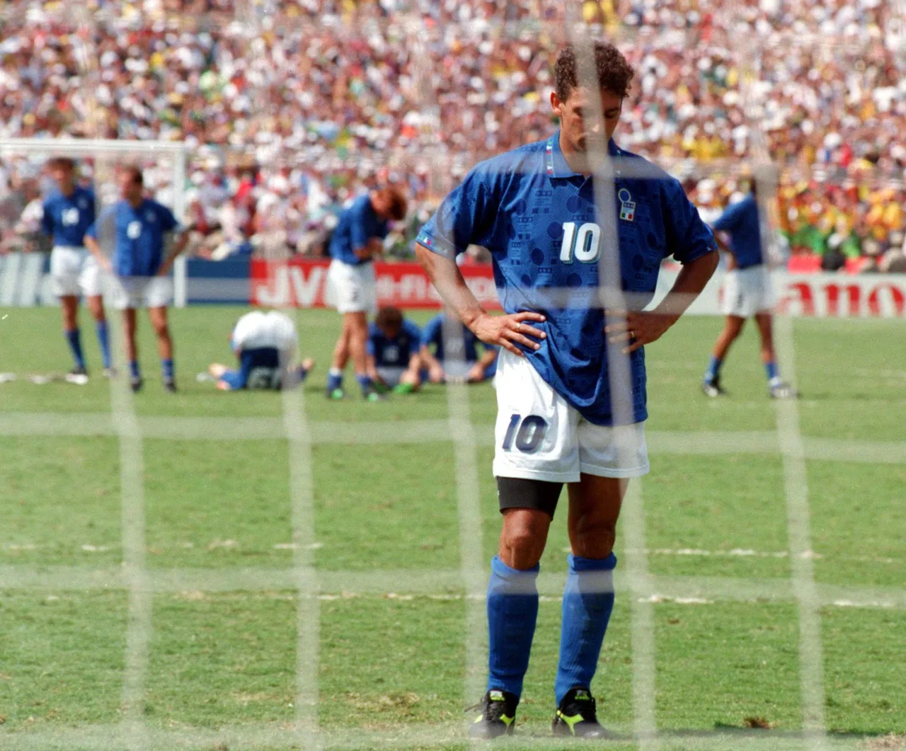 Baggio: Không ngủ được, tôi vẫn nghĩ về quả phạt đền hỏng ở chung kết World Cup 1994