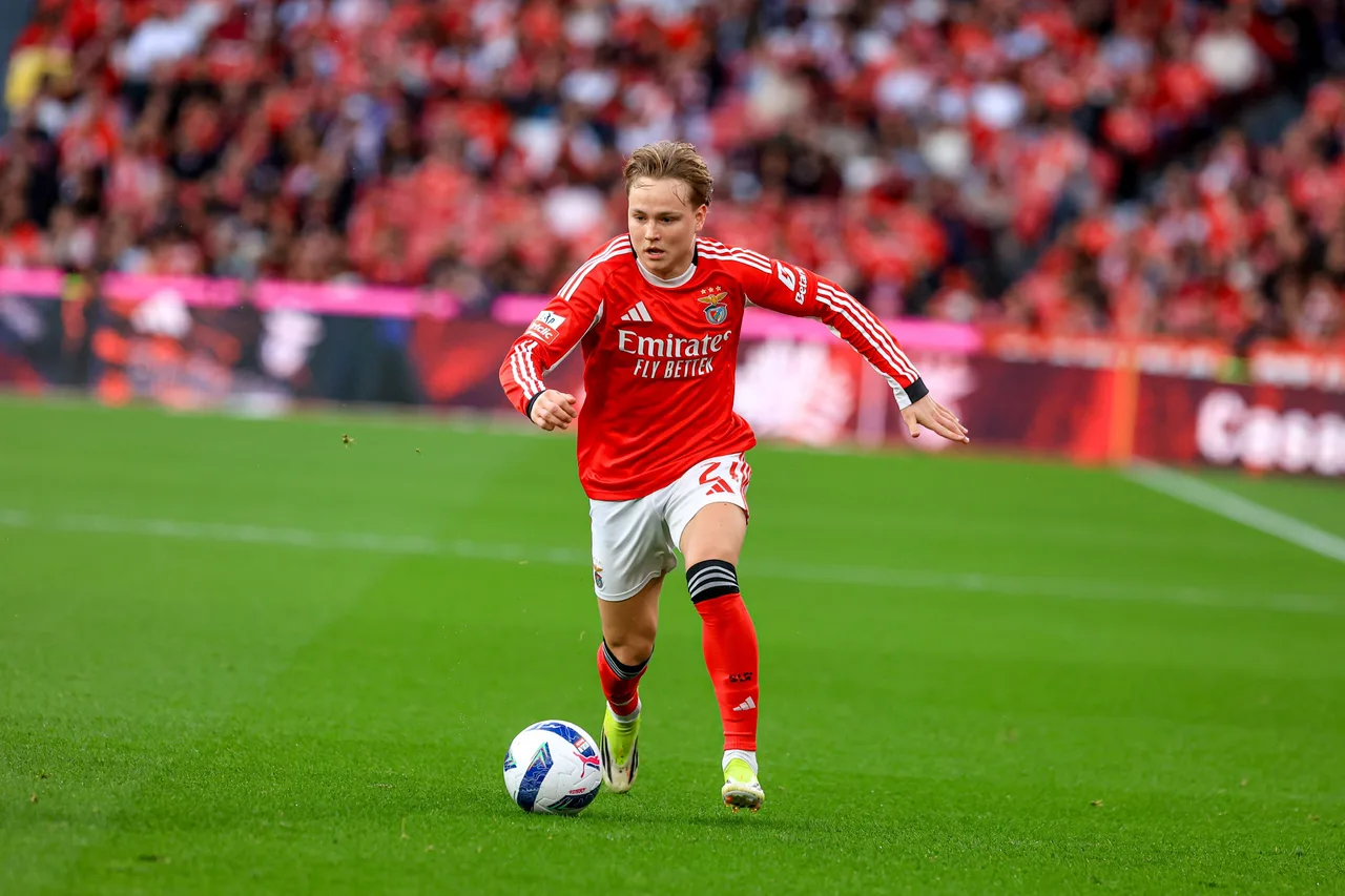 Toàn thị trường: Milan rất quan tâm tới tiền đạo Kjeldrup của Benfica, được định giá khoảng 3000 triệu euro