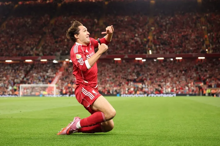 Chiesa đã đánh dấu cột mốc trận đấu thứ 50 trong sự nghiệp ở Liverpool, trở thành cầu thủ Ý đầu tiên trong lịch sử đội bóng làm được điều này.