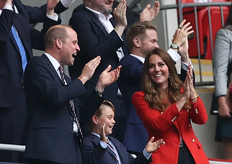 The Sun: Công nương Kate đồng ý cùng Hoàng tử William xem trực tiếp trận chung kết Europa League của Villa
