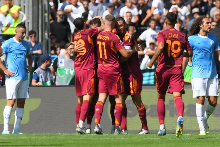 Chủ tịch khu vực Lazio: Tôi hy vọng những nhân sự có liên quan lên lịch thi đấu trận Derby Rome sẽ tự mình từ chức