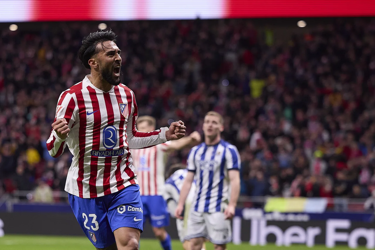 Phóng viên: Juventus tiếp tục bàn chuyện chuyển nhượng Gonzalez với Atletico Madrid và cũng sẽ đàm phán với Vlahovic