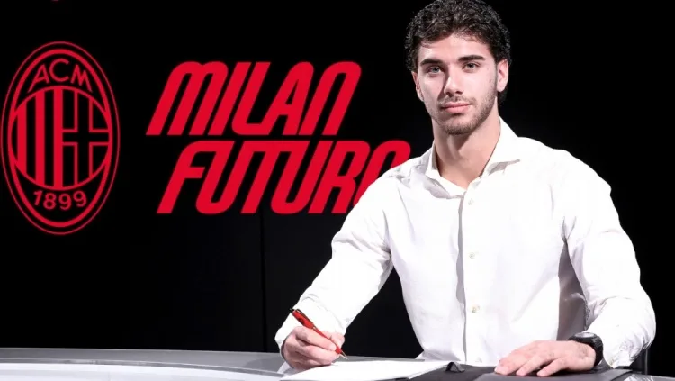 Chính thức: AC Milan thông báo đã chính thức gia hạn hợp đồng với cầu thủ 20 tuổi Andrea Di Siena