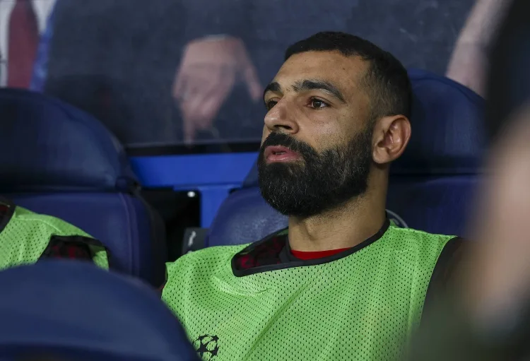 Neville nói về Salah: Anh ấy cho nổ tung ngôi nhà trước khi rời đi. Nếu anh ấy là cầu thủ Man United, tôi sẽ rất tức giận