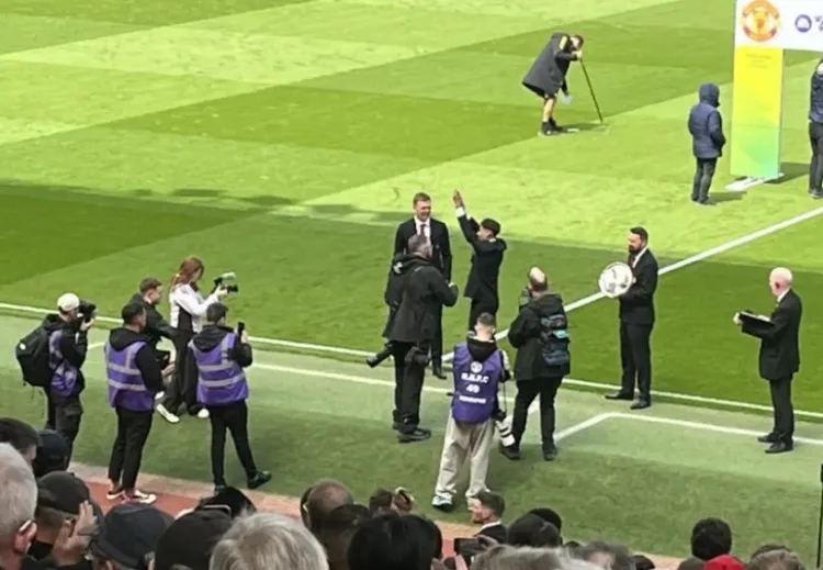 BBC: JJ Gabriel và Taylor Fletcher nhận giải Cầu thủ xuất sắc nhất năm của Man United