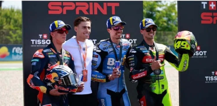 Thể thao thế giới: Fermin theo dõi trực tiếp chặng đua MotoGP và làm khách mời vẫy cờ + chụp ảnh cùng các tuyển thủ