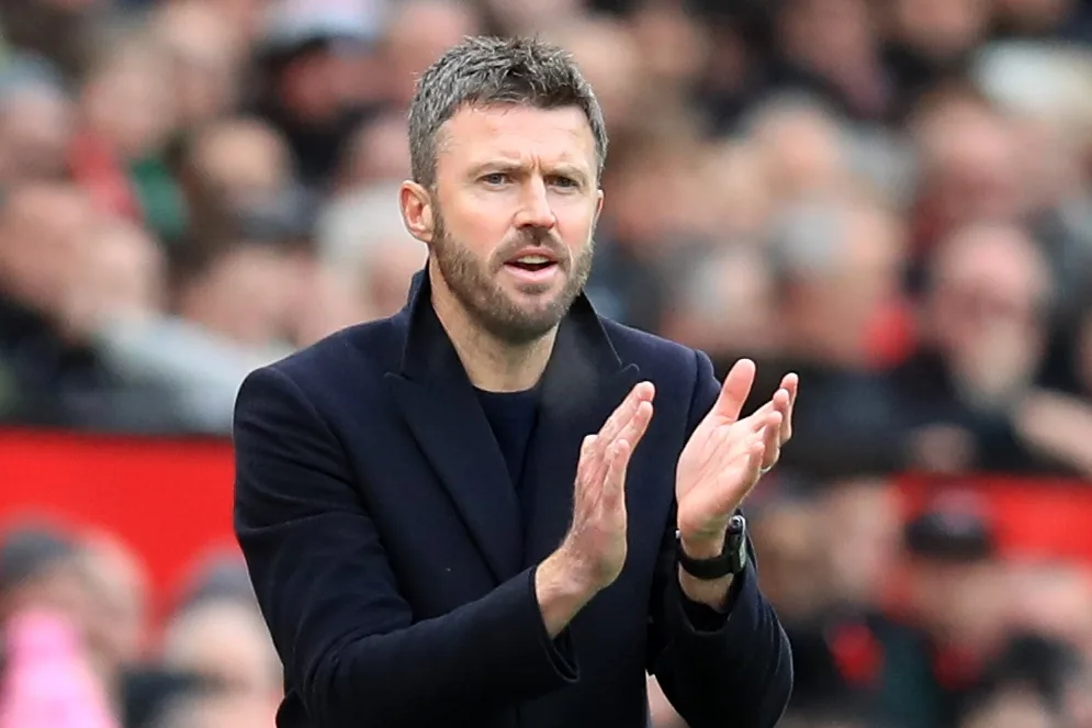 Neville: Công việc khó khăn thực sự bắt đầu sau khi Carrick trở thành cầu thủ thường xuyên và câu lạc bộ cần hỗ trợ anh ấy