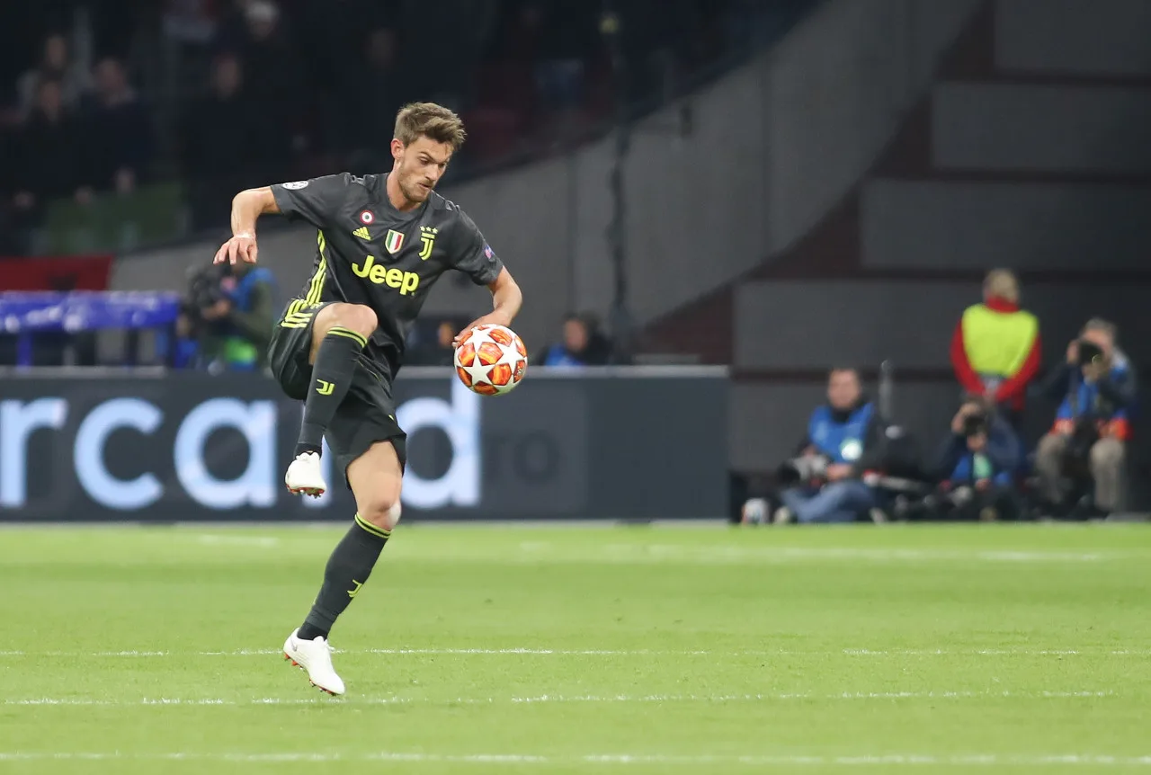 Schilla: Fiorentina sẽ không mua đứt Rugani với giá 2 triệu euro, cầu thủ này sẽ trở lại Juventus hè này